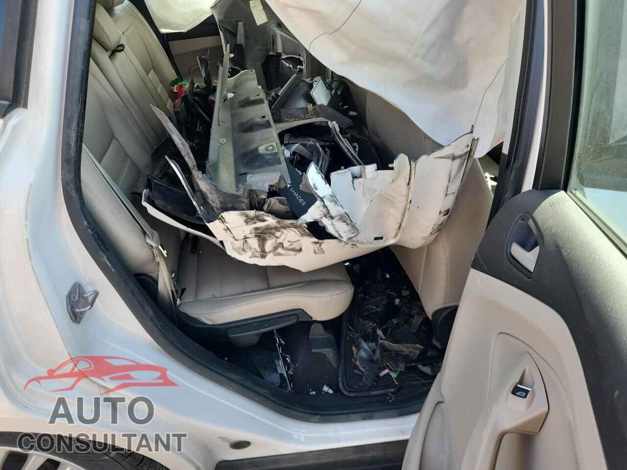 FORD CMAX 2017 - 1FADP5AU3HL105238