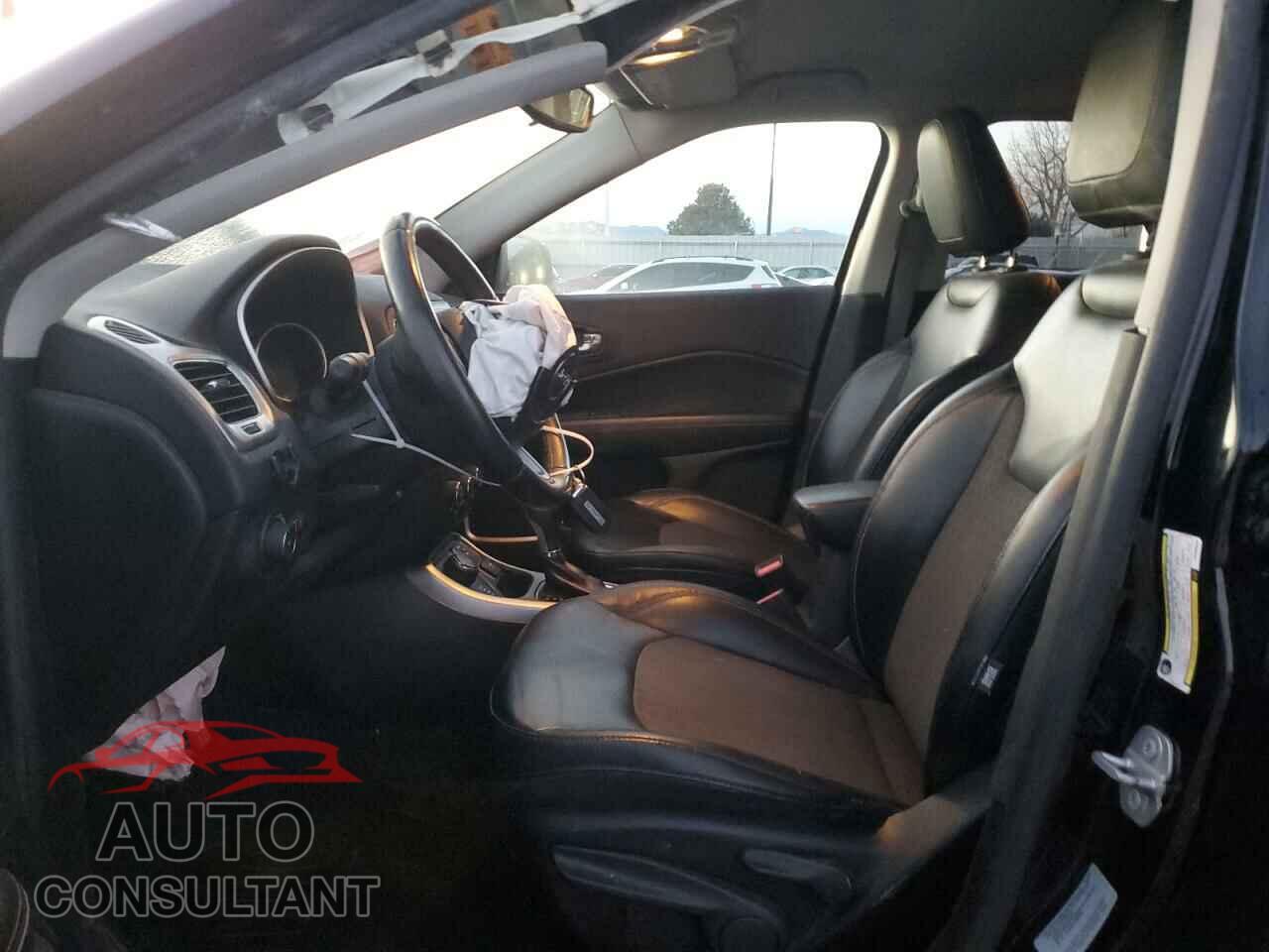 JEEP COMPASS 2017 - 3C4NJDBB4HT680329