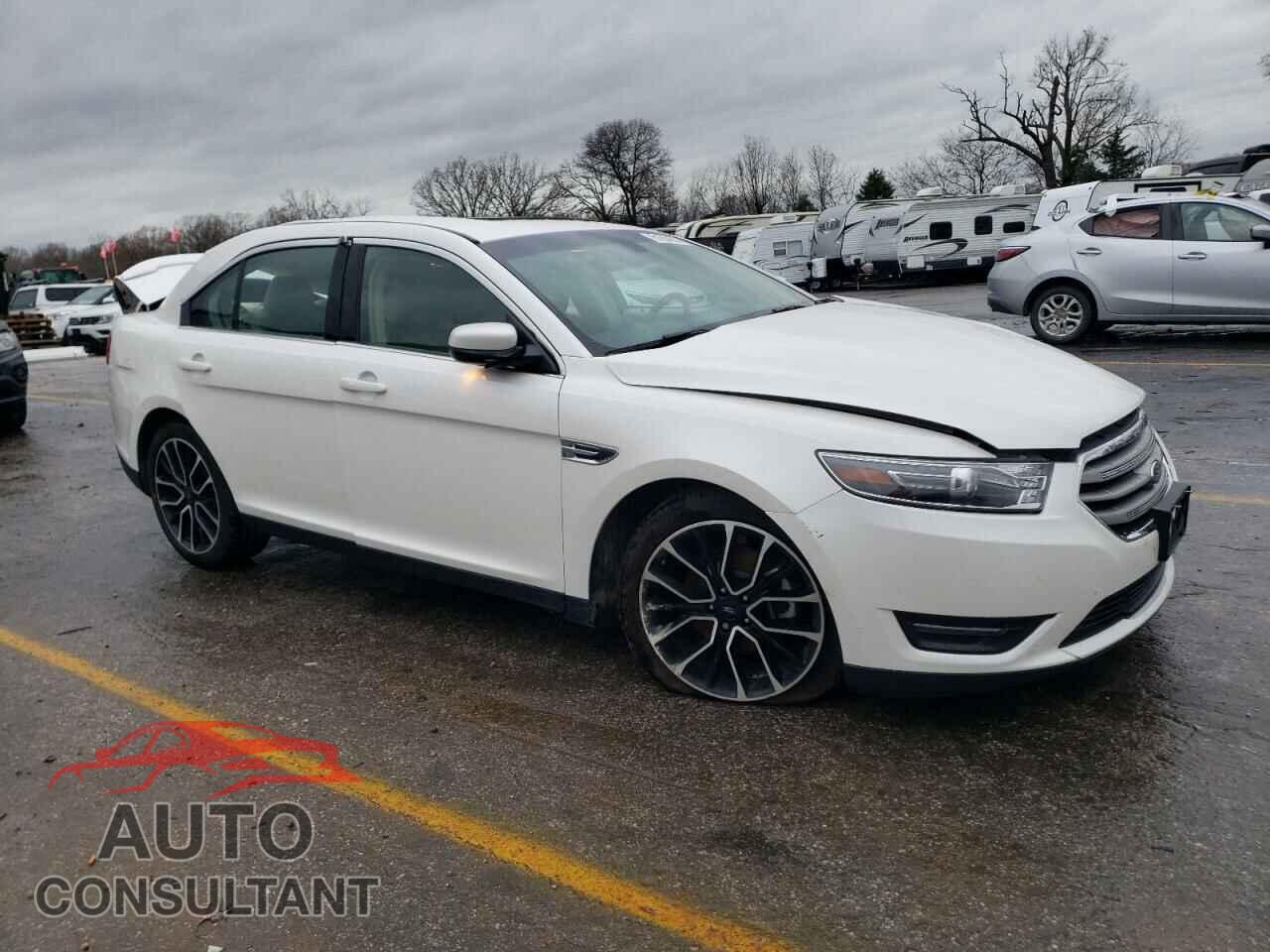 FORD TAURUS 2017 - 1FAHP2E84HG127433
