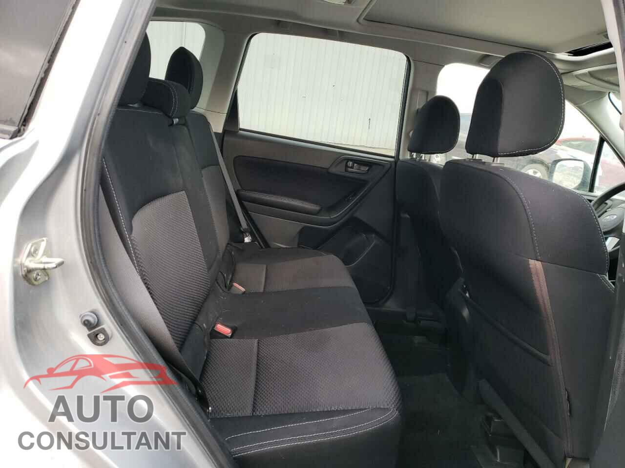 SUBARU FORESTER 2017 - JF2SJAEC6HH809239