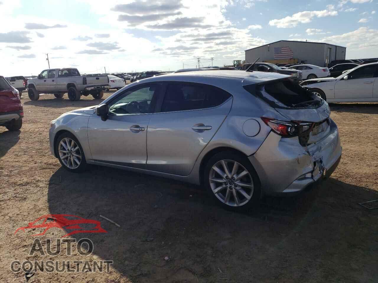 MAZDA 3 2017 - 3MZBN1L73HM138744