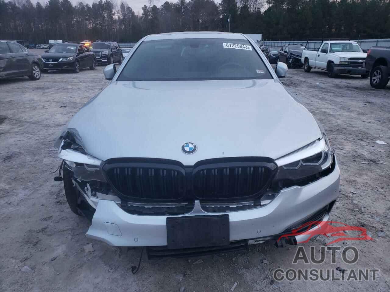 BMW 5 SERIES 2018 - WBAJA5C54JG899330