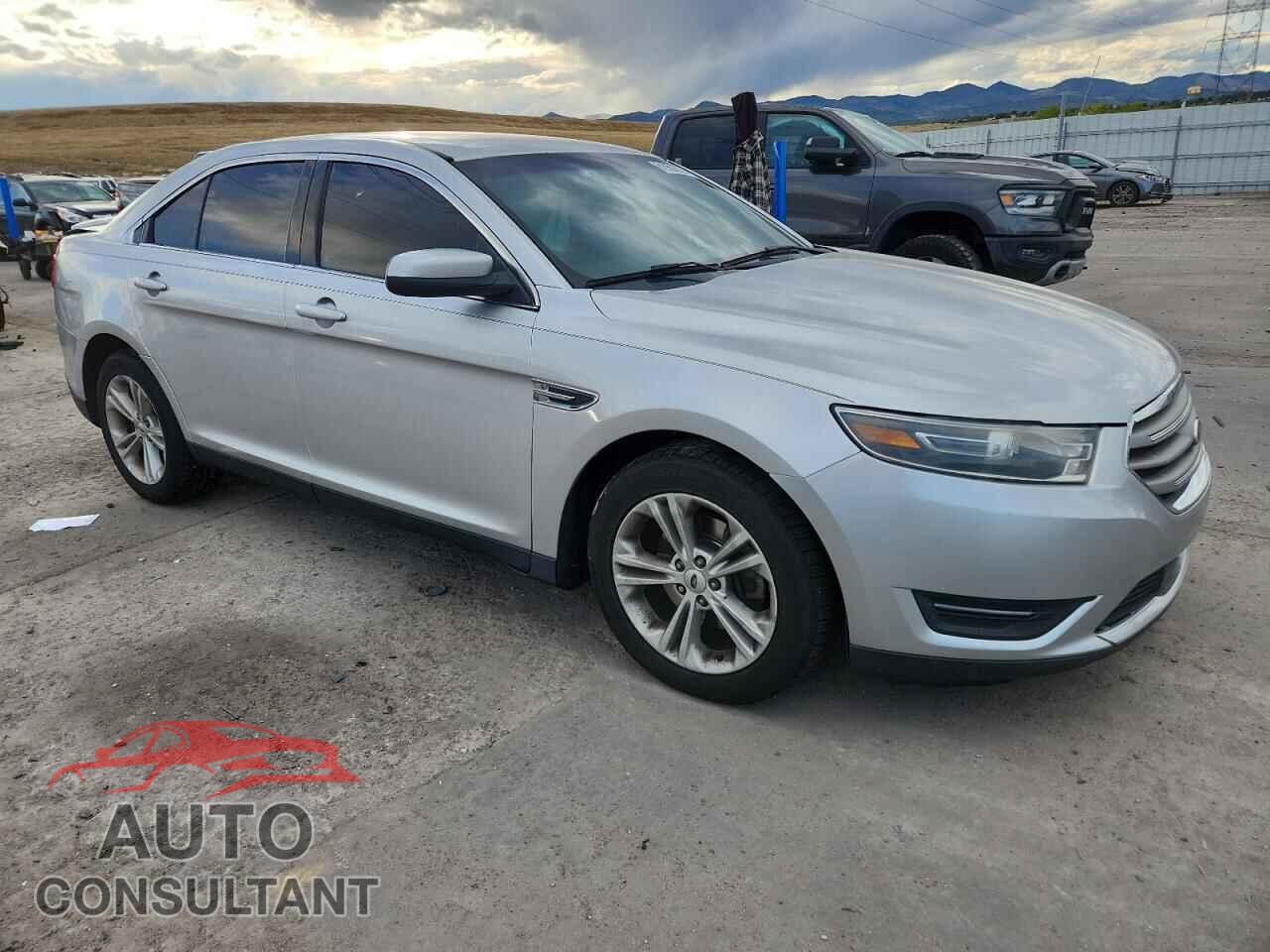 FORD TAURUS 2015 - 1FAHP2E89FG148355