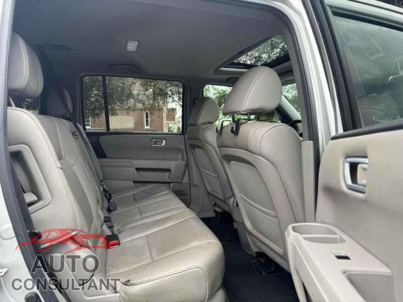 HONDA PILOT 2013 - 5FNYF4H54DB042140