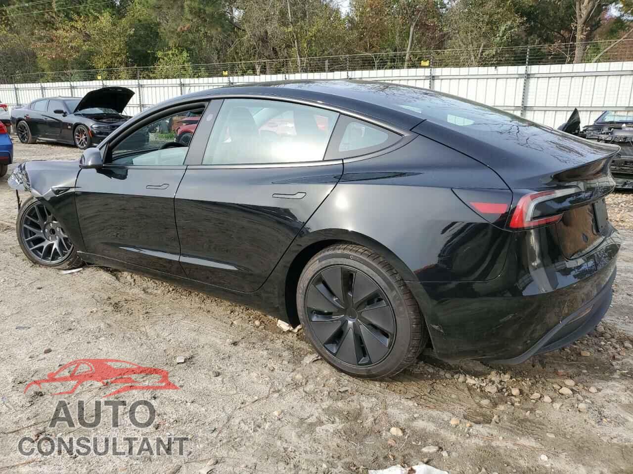 TESLA MODEL 3 2024 - 5YJ3E1EA0RF843569