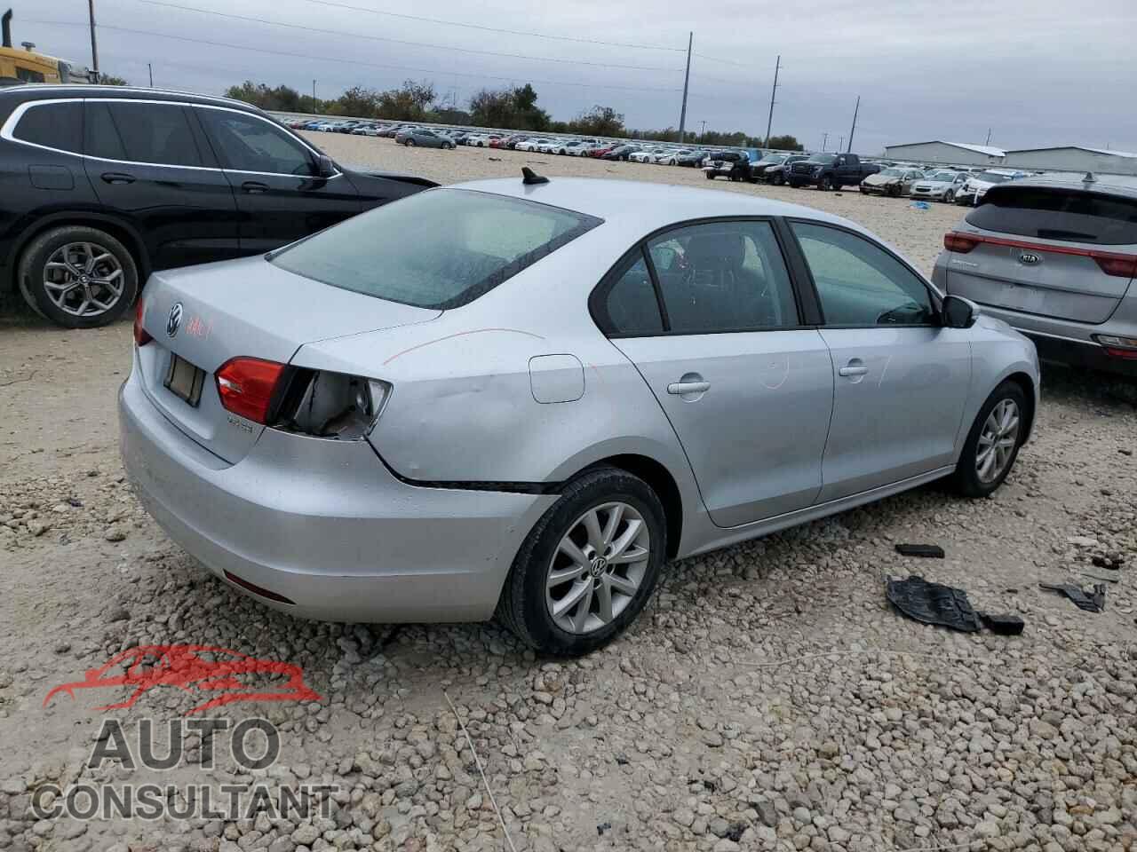 VOLKSWAGEN JETTA 2012 - 3VWDX7AJ3CM313362