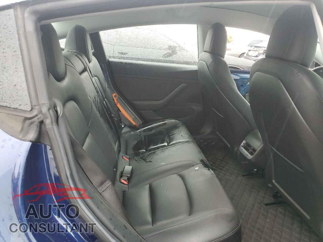 TESLA MODEL 3 2018 - 5YJ3E1EA5JF038283