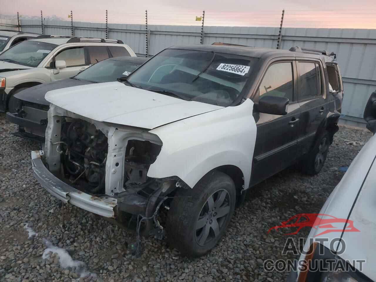 HONDA PILOT 2013 - 5FNYF3H98DB030327