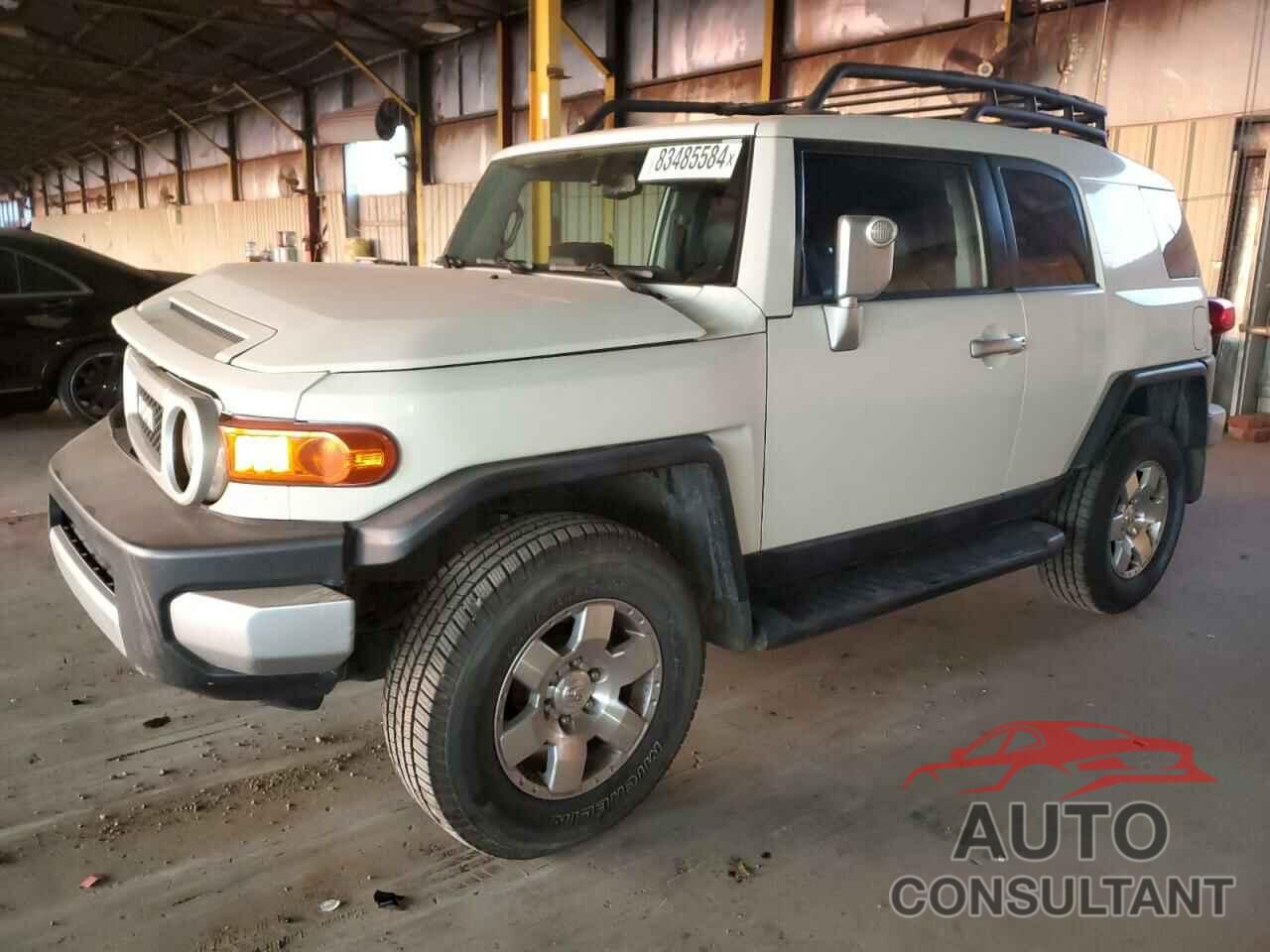 TOYOTA FJ CRUISER 2010 - JTEBU4BF2AK090145