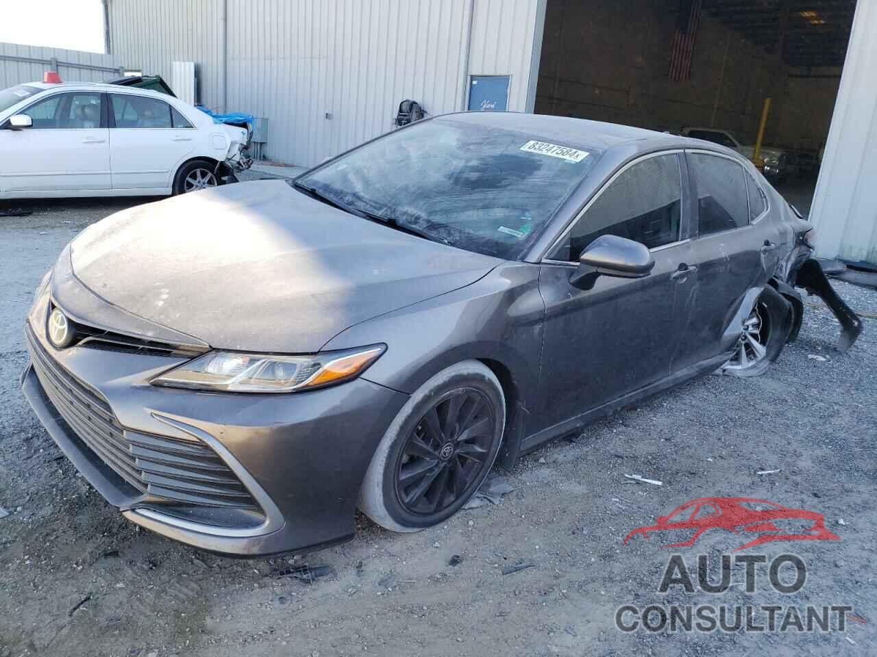 TOYOTA CAMRY 2021 - 4T1C11AK3MU410267