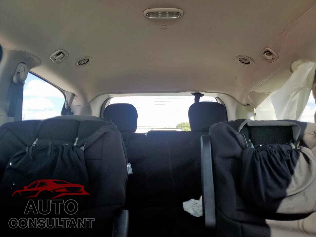 DODGE CARAVAN 2019 - 2C4RDGBG6KR701360