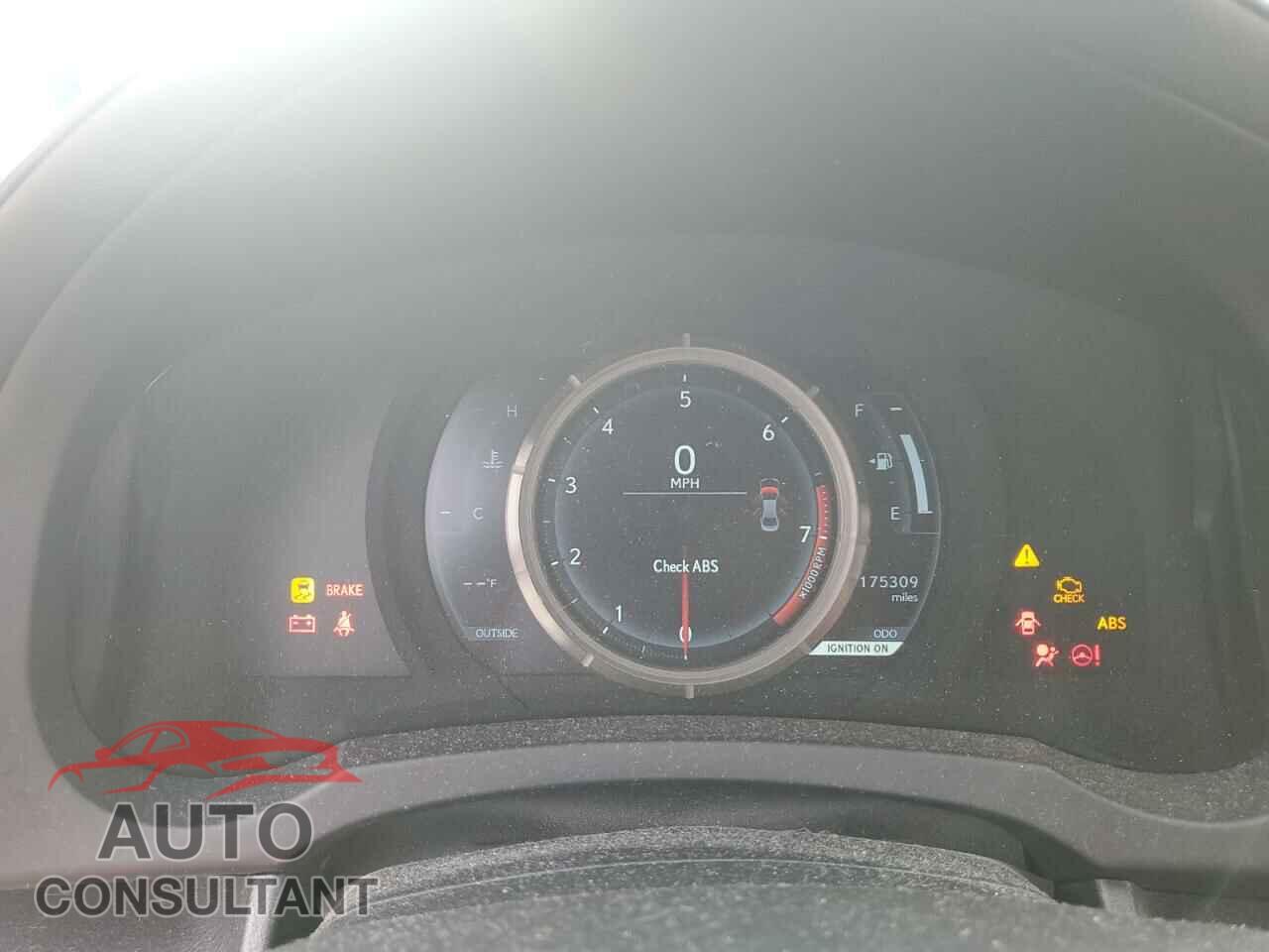 LEXUS IS 2015 - JTHBE1D23F5019406