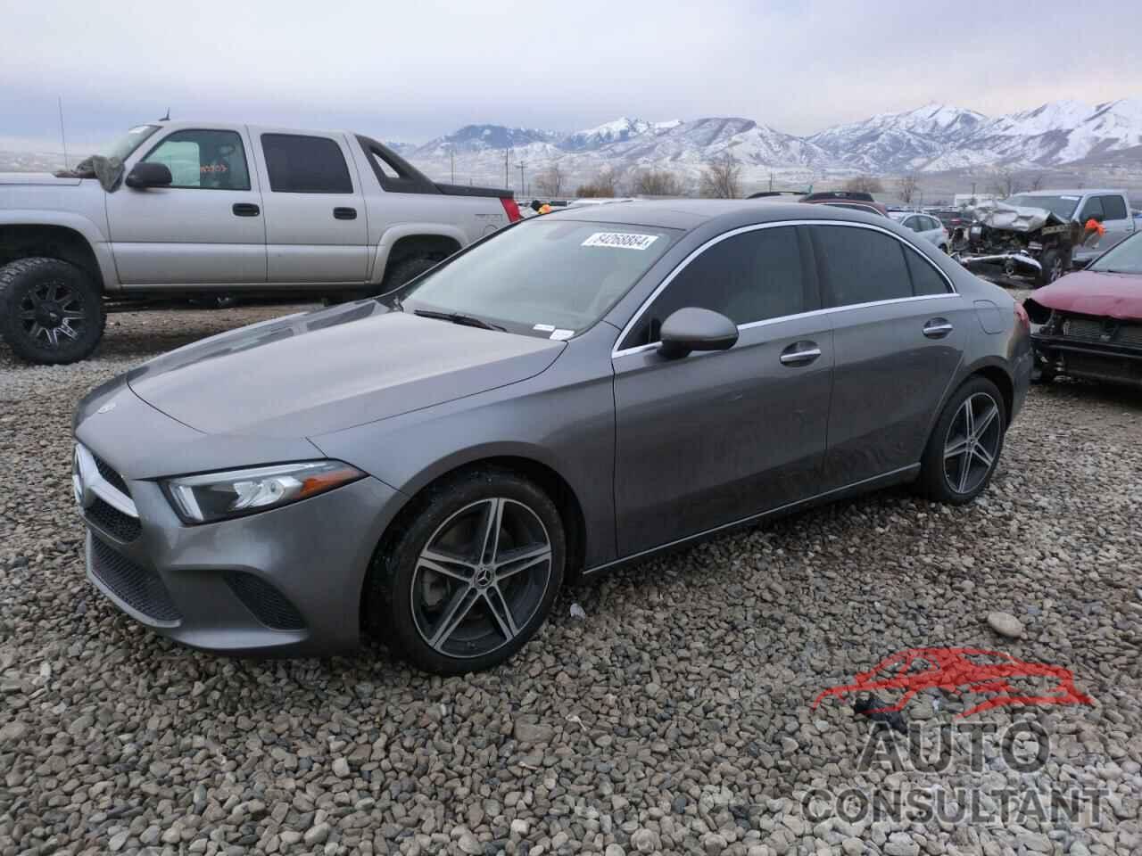 MERCEDES-BENZ A-CLASS 2022 - W1K3G4FB3NJ365577