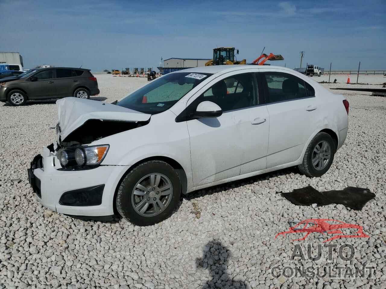 CHEVROLET SONIC 2015 - 1G1JC5SB7F4215988