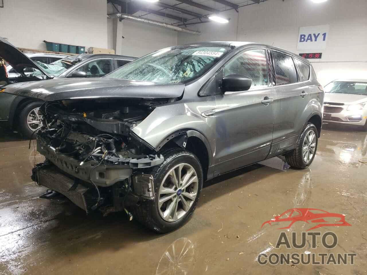FORD ESCAPE 2017 - 1FMCU9G9XHUA28446