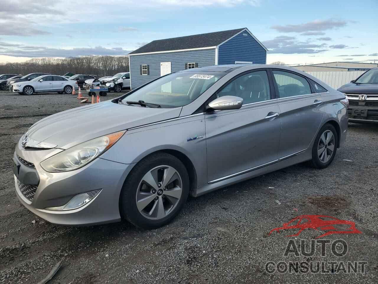 HYUNDAI SONATA 2011 - KMHEC4A42BA013167