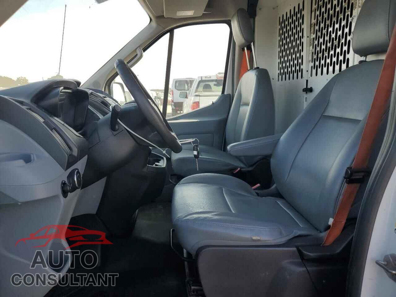 FORD TRANSIT 2019 - 1FTYE2CM4KKB52157