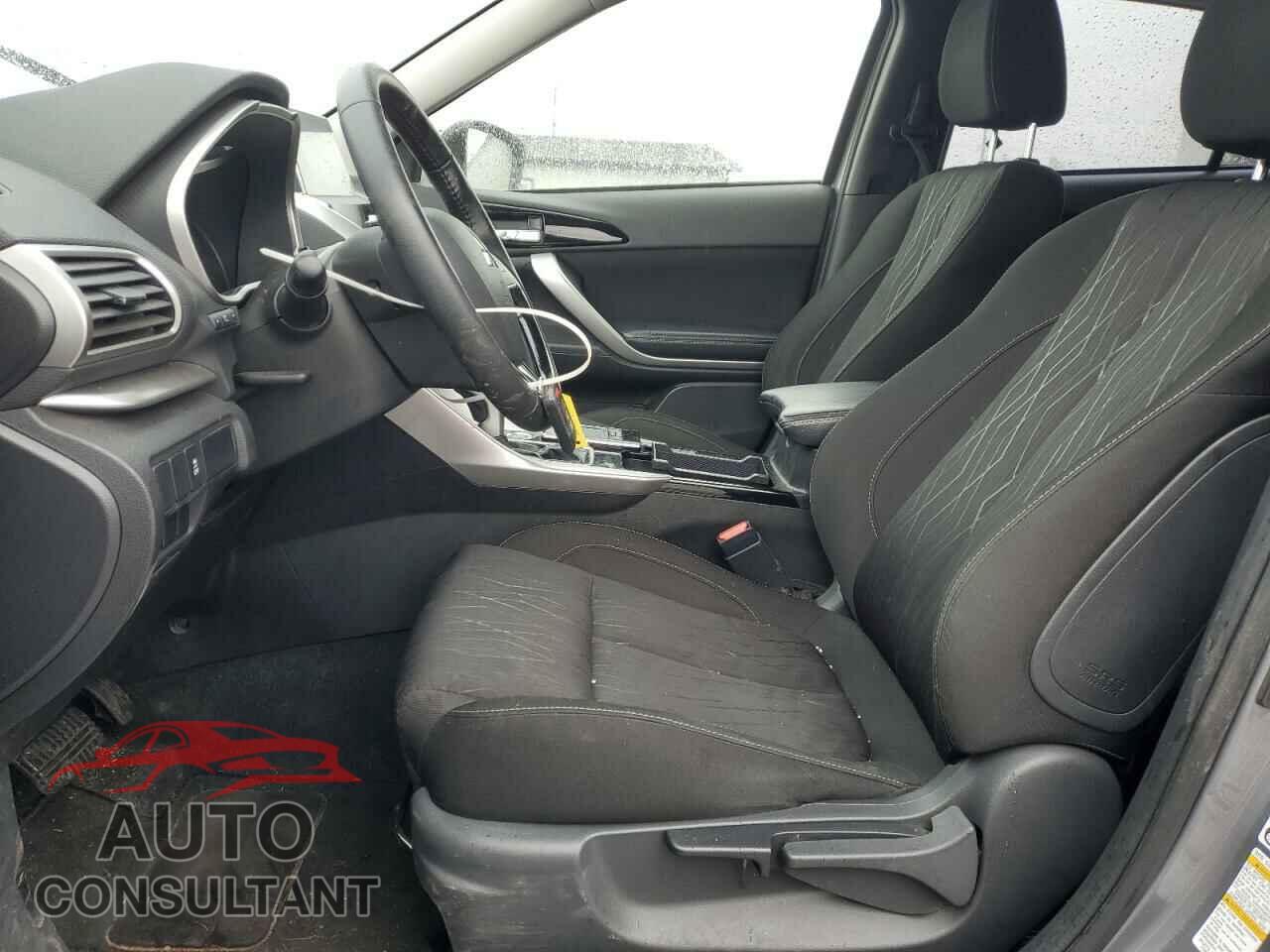 MITSUBISHI ECLIPSE 2018 - JA4AT5AA5JZ061111