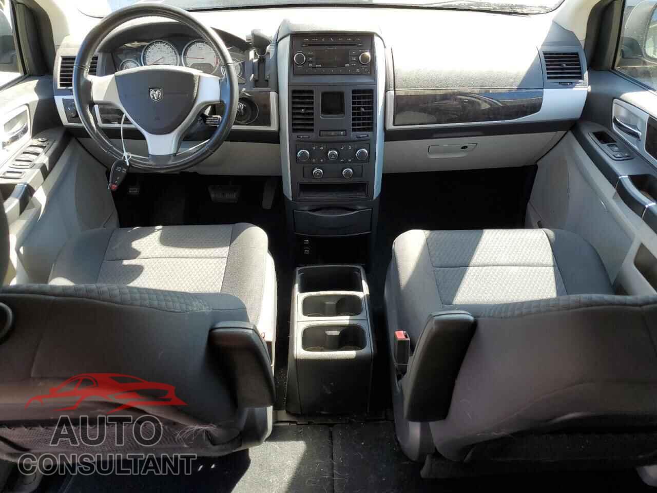 DODGE CARAVAN 2010 - 2D4RN5D14AR218798