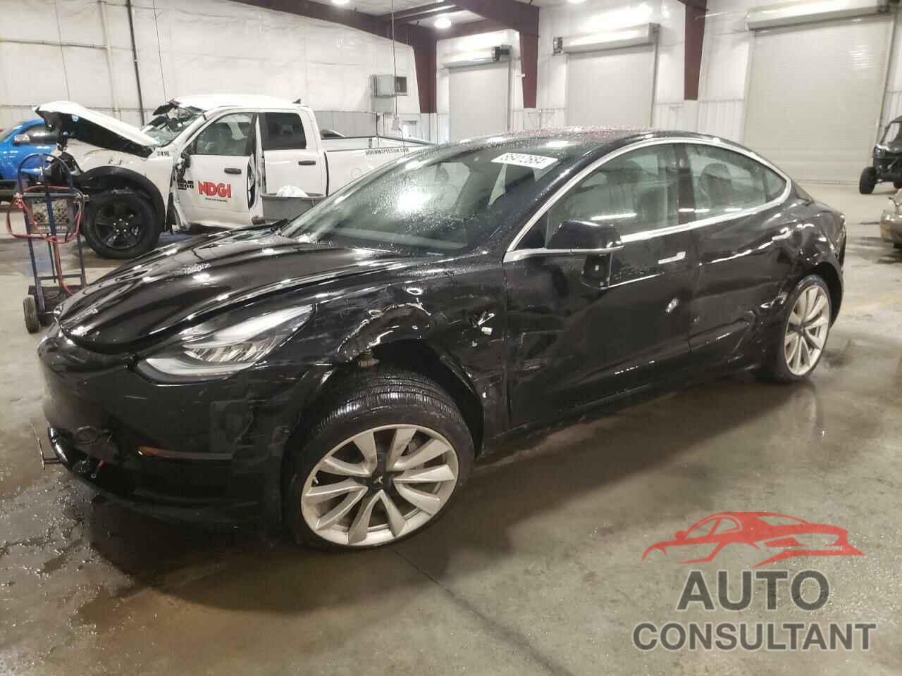 TESLA MODEL 3 2018 - 5YJ3E1EB5JF086617