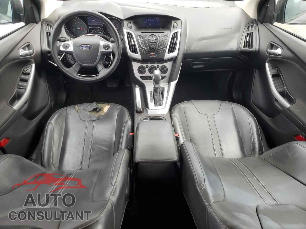 FORD FOCUS 2014 - 1FADP3K2XEL148648