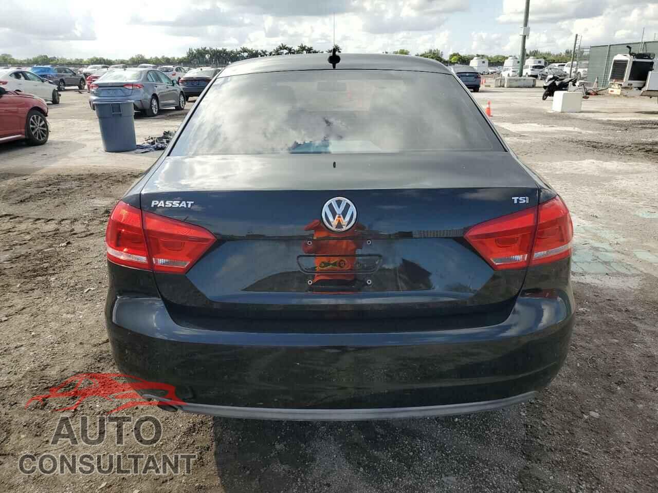 VOLKSWAGEN PASSAT 2015 - 1VWAT7A32FC051243