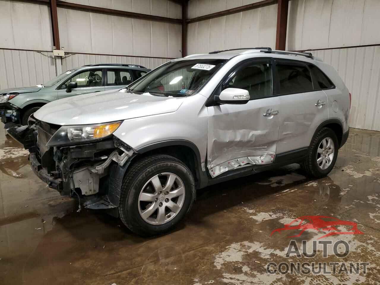 KIA SORENTO 2011 - 5XYKT4A13BG172101