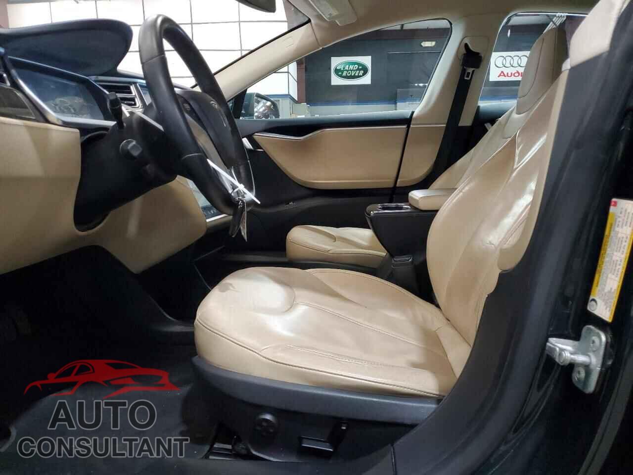 TESLA MODEL S 2013 - 5YJSA1CN8DFP16610