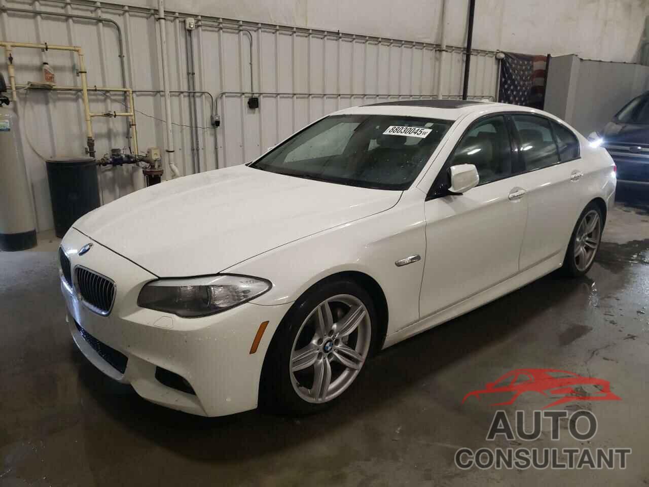 BMW 5 SERIES 2013 - WBAFR7C5XDC817199