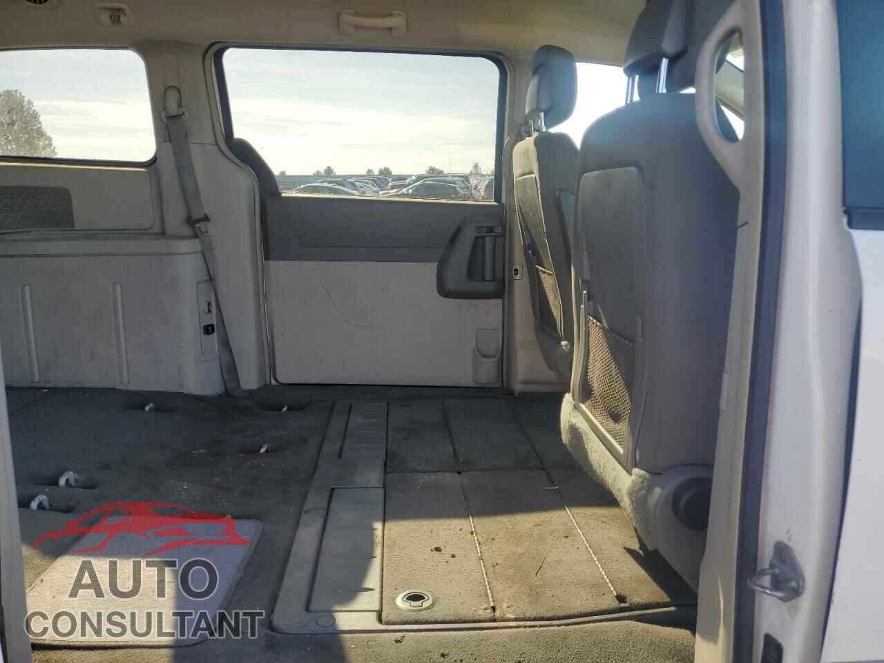 DODGE CARAVAN 2010 - 2D4RN5D15AR341204
