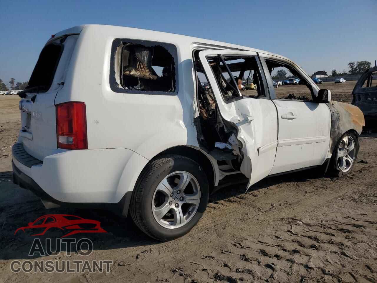 HONDA PILOT 2013 - 5FNYF3H56DB008808