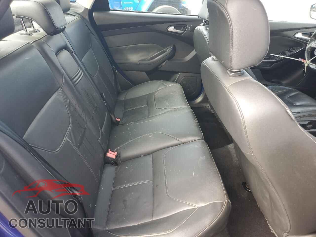 FORD FOCUS 2015 - 1FADP3J22FL285229