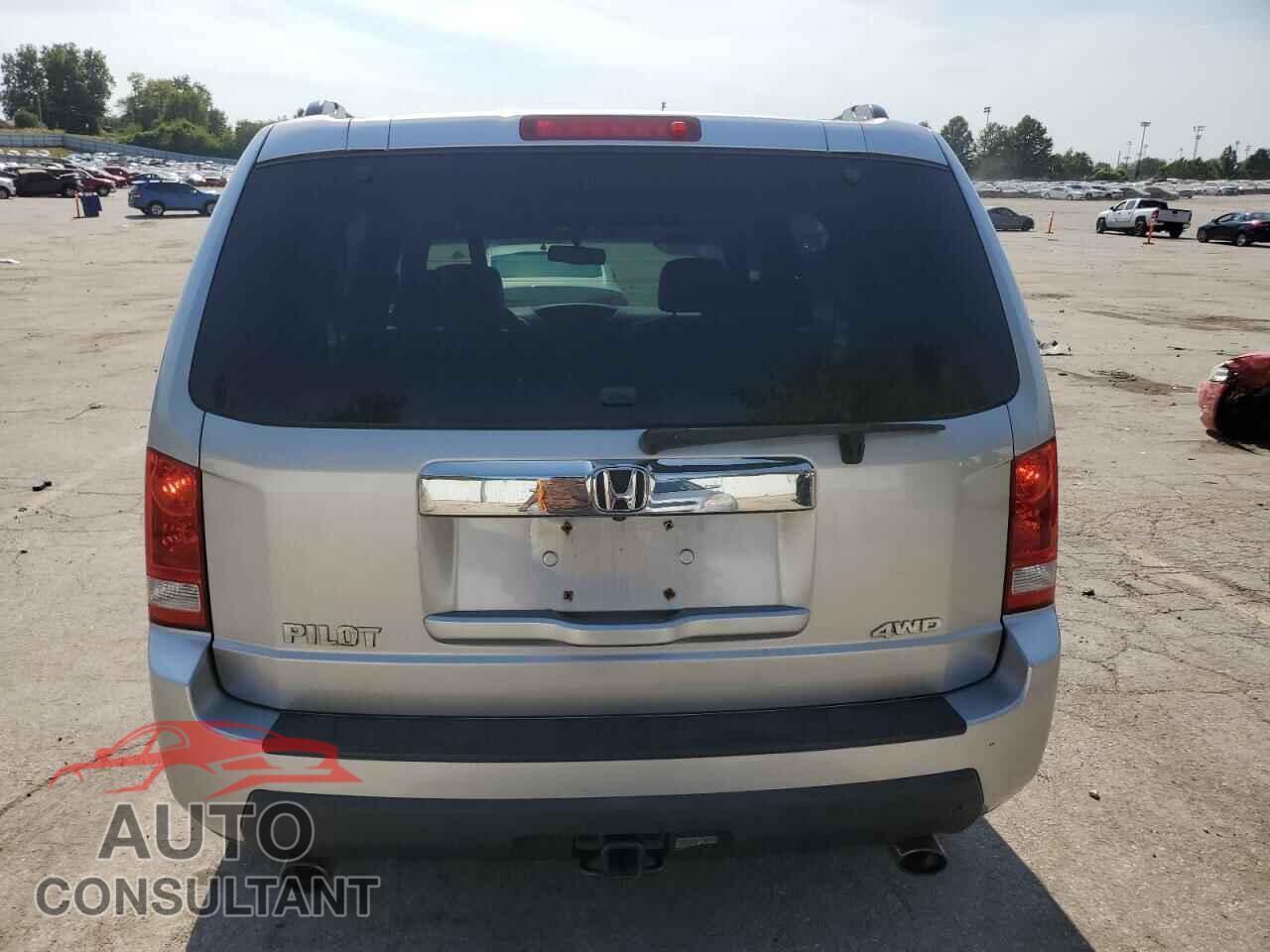 HONDA PILOT 2011 - 5FNYF4H55BB106831