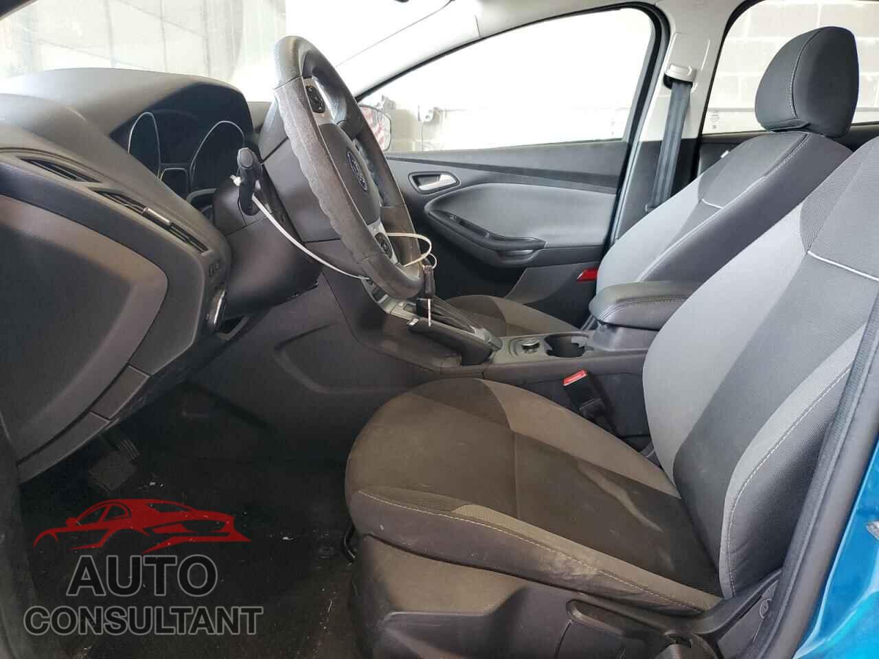 FORD FOCUS 2014 - 1FADP3F20EL195357