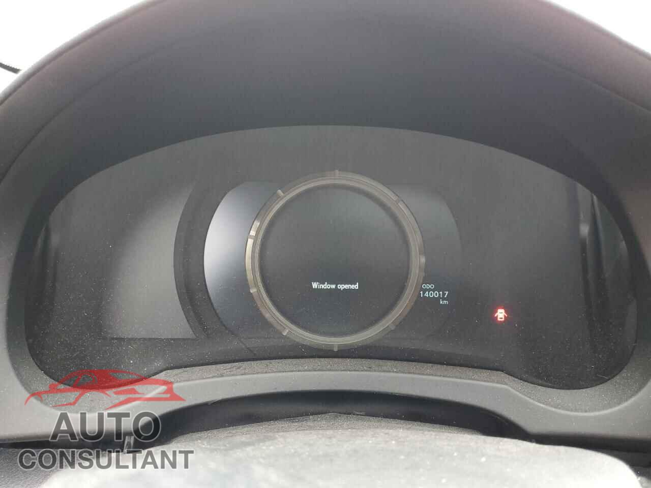 LEXUS IS 2015 - JTHCF1D24F5028004