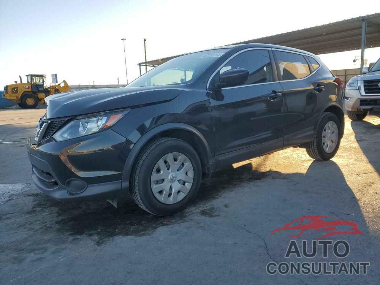 NISSAN ROGUE 2018 - JN1BJ1CP4JW107574