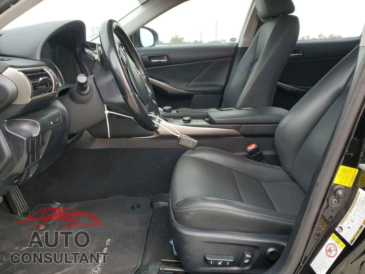 LEXUS IS 2016 - JTHBA1D21G5036962