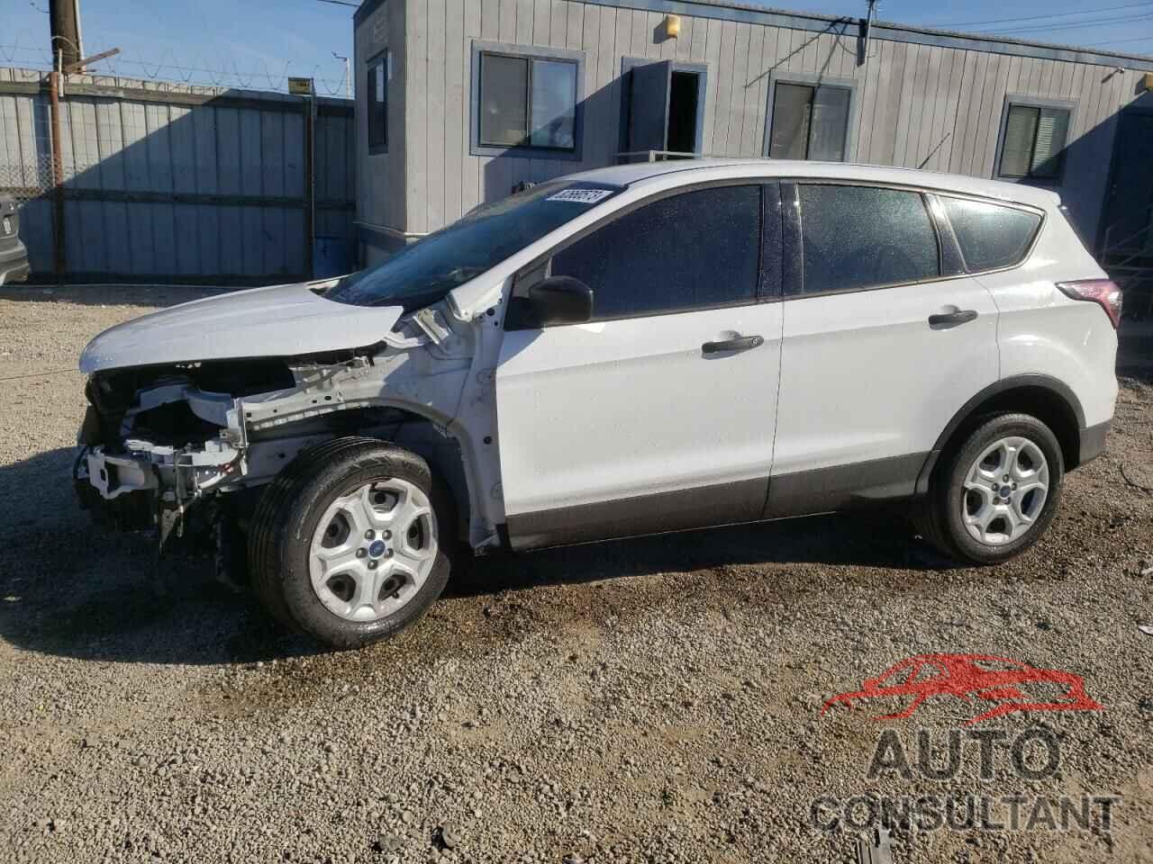 FORD ESCAPE 2018 - 1FMCU0F71JUA34976