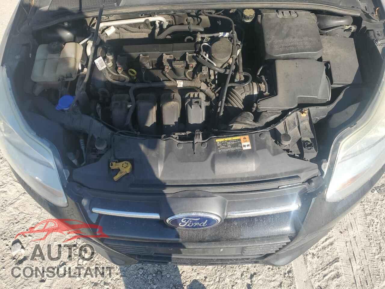 FORD FOCUS 2014 - 1FADP3E27EL227920