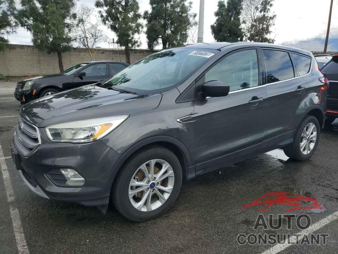 FORD ESCAPE 2017 - 1FMCU0GD6HUD77152
