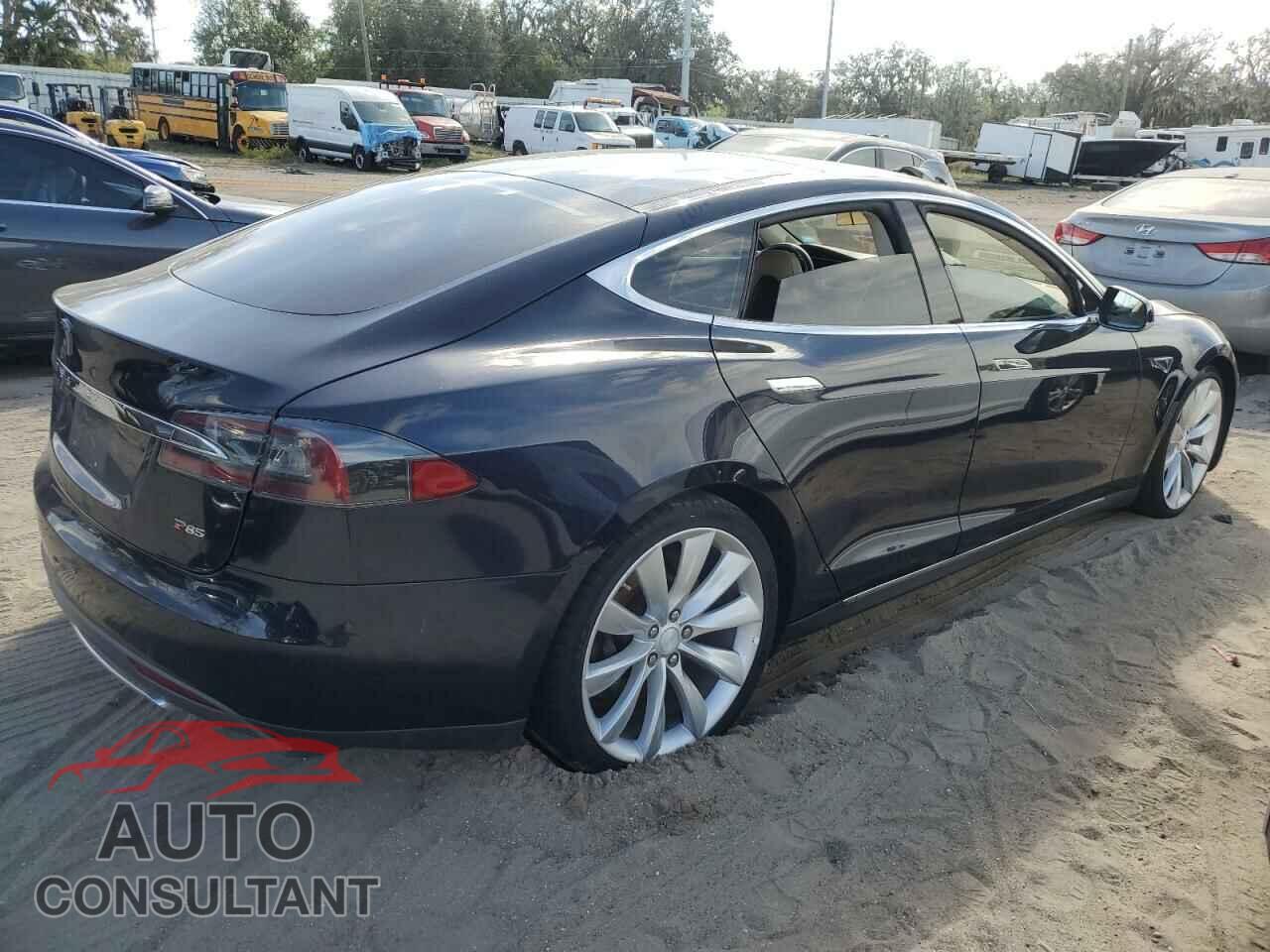 TESLA MODEL S 2013 - 5YJSA1CP7DFP20553