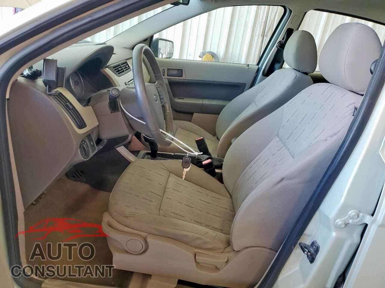 FORD FOCUS 2010 - 1FAHP3FN3AW296428