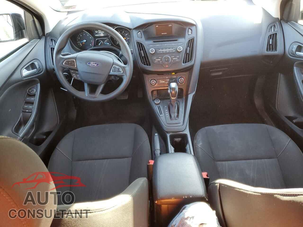 FORD FOCUS 2015 - 1FADP3F25FL296542