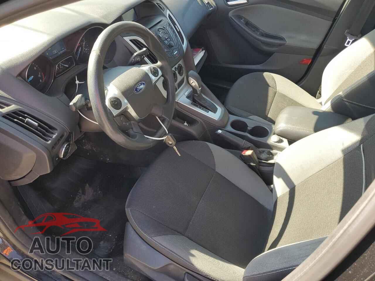 FORD FOCUS 2014 - 1FADP3F21EL413127