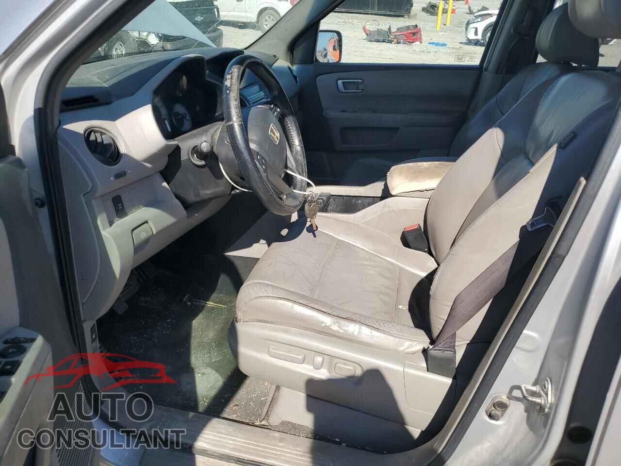 HONDA PILOT 2011 - 5FNYF4H55BB080229