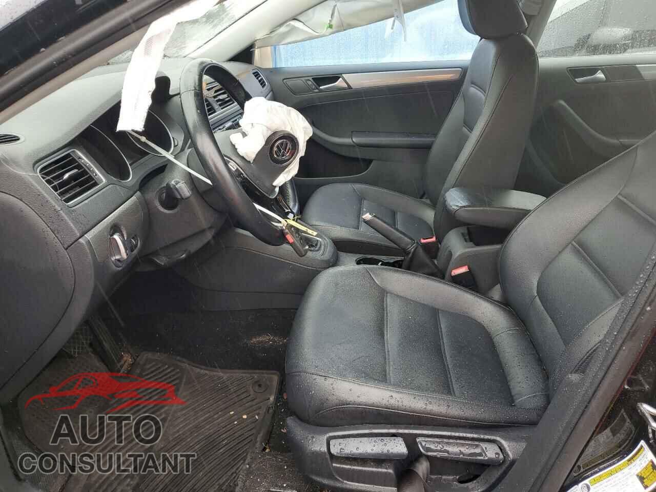 VOLKSWAGEN JETTA 2017 - 3VWDB7AJ3HM402029