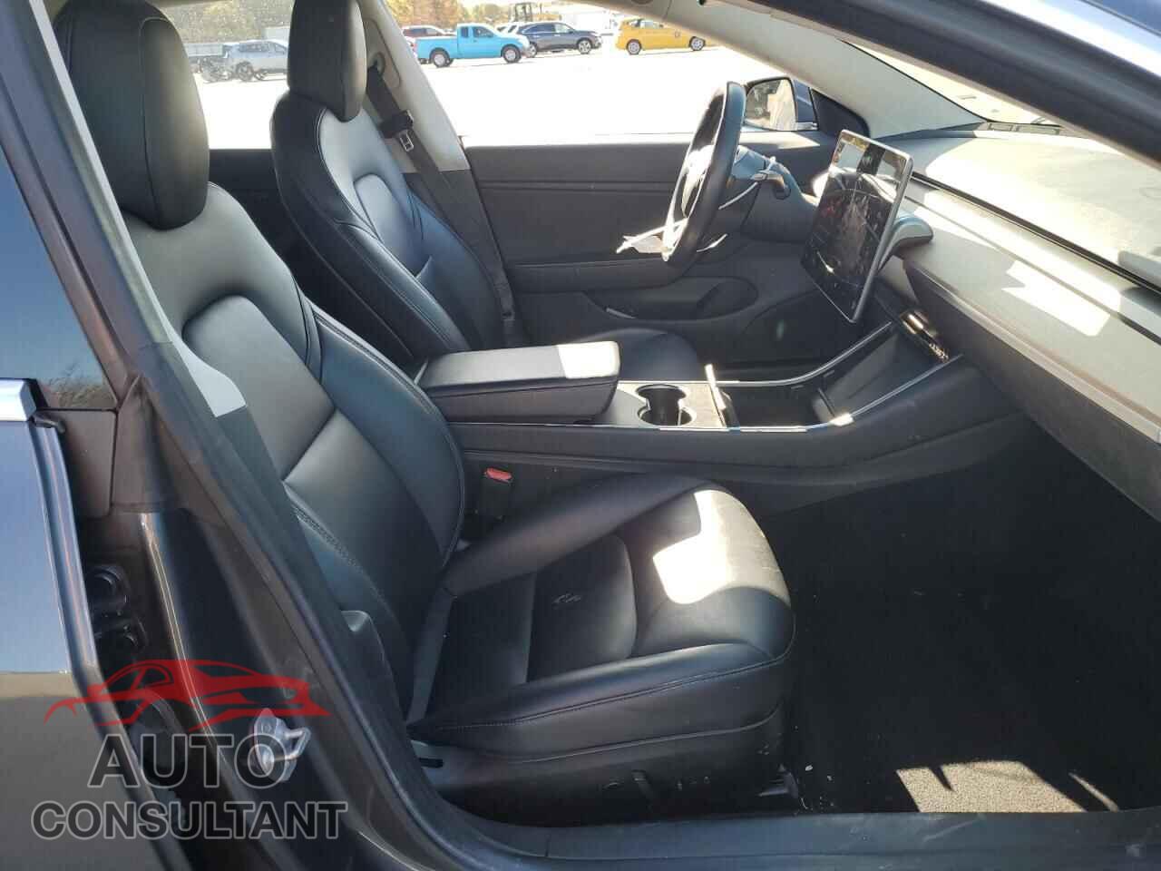 TESLA MODEL 3 2018 - 5YJ3E1EA7JF025888