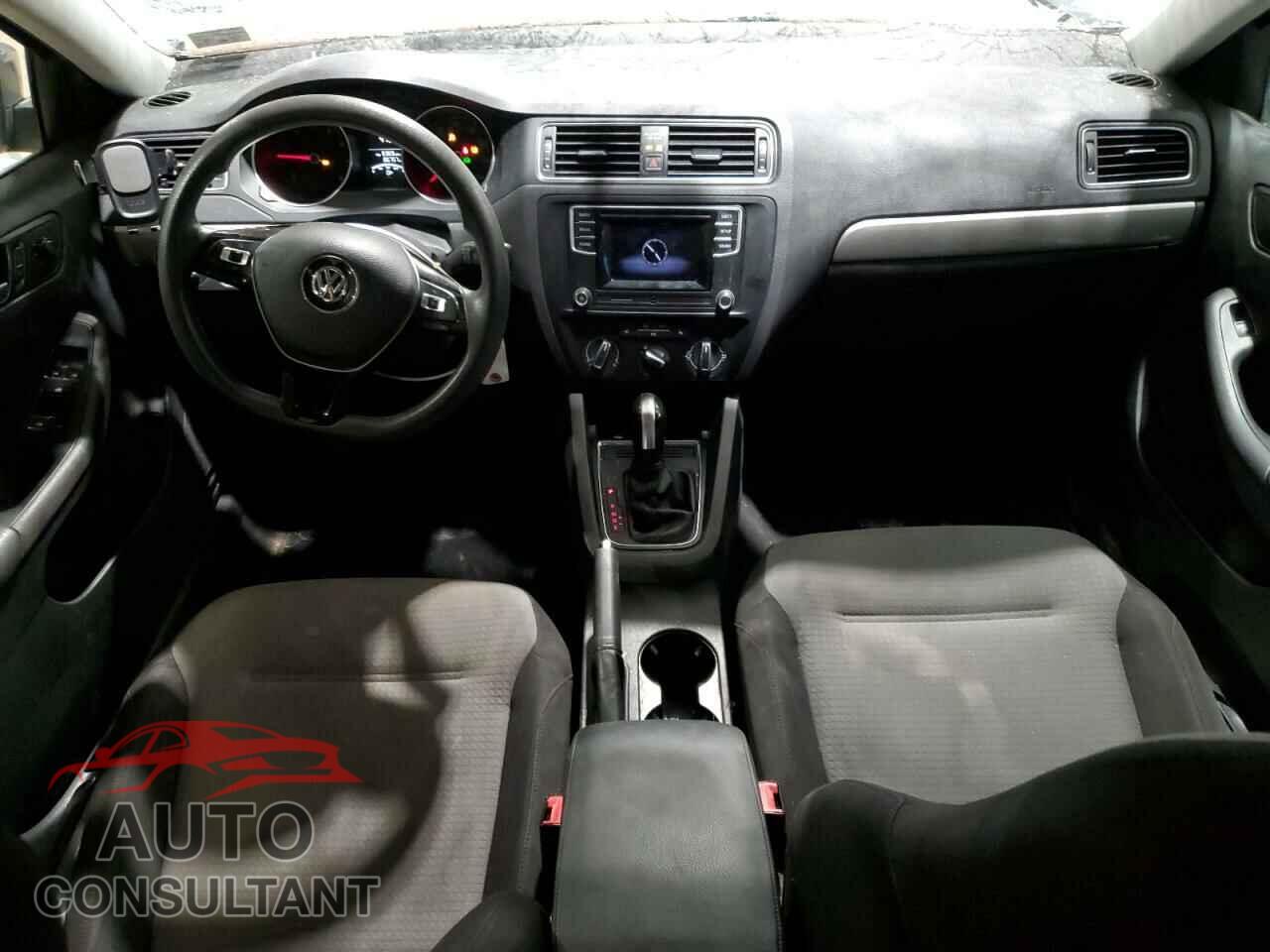 VOLKSWAGEN JETTA 2017 - 3VW2B7AJ4HM357688