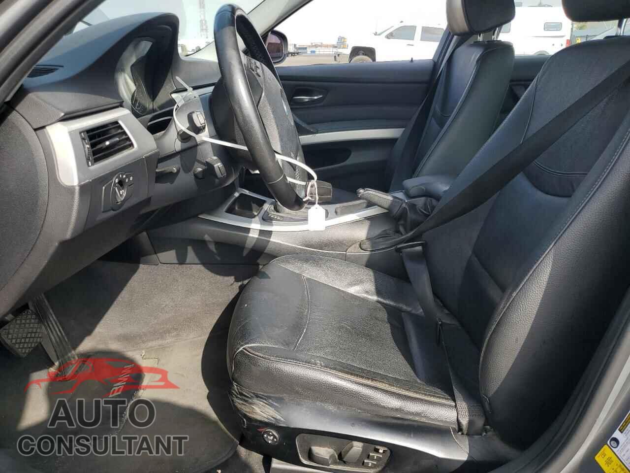 BMW 3 SERIES 2011 - WBAPH5C5XBF094252