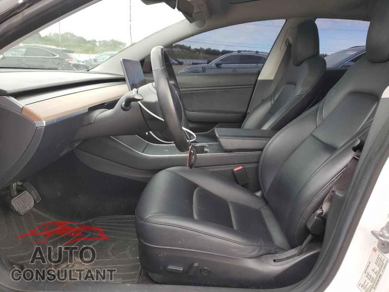 TESLA MODEL 3 2018 - 5YJ3E1EB4JF108509